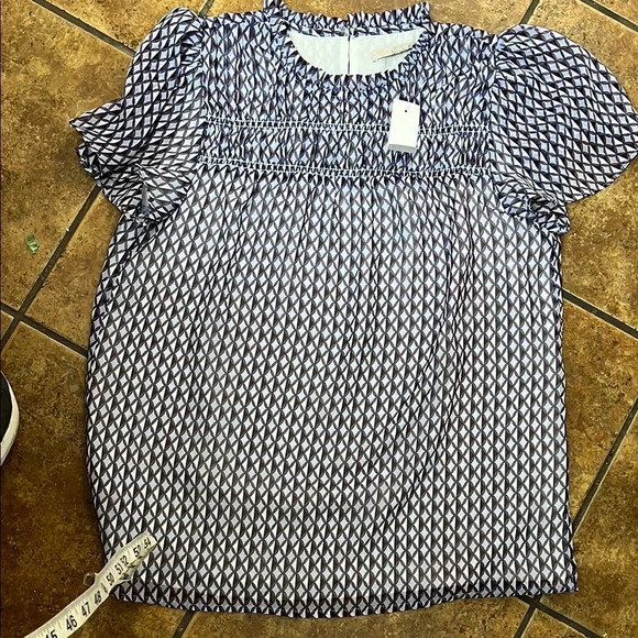 Loft Geo Shirred Yoke Top Size S - Picture 1 of 3